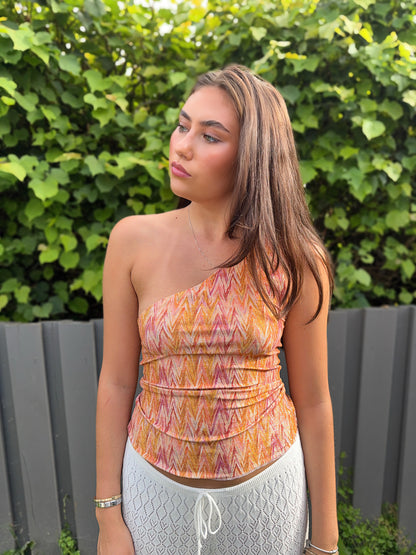 Ina one shoulder