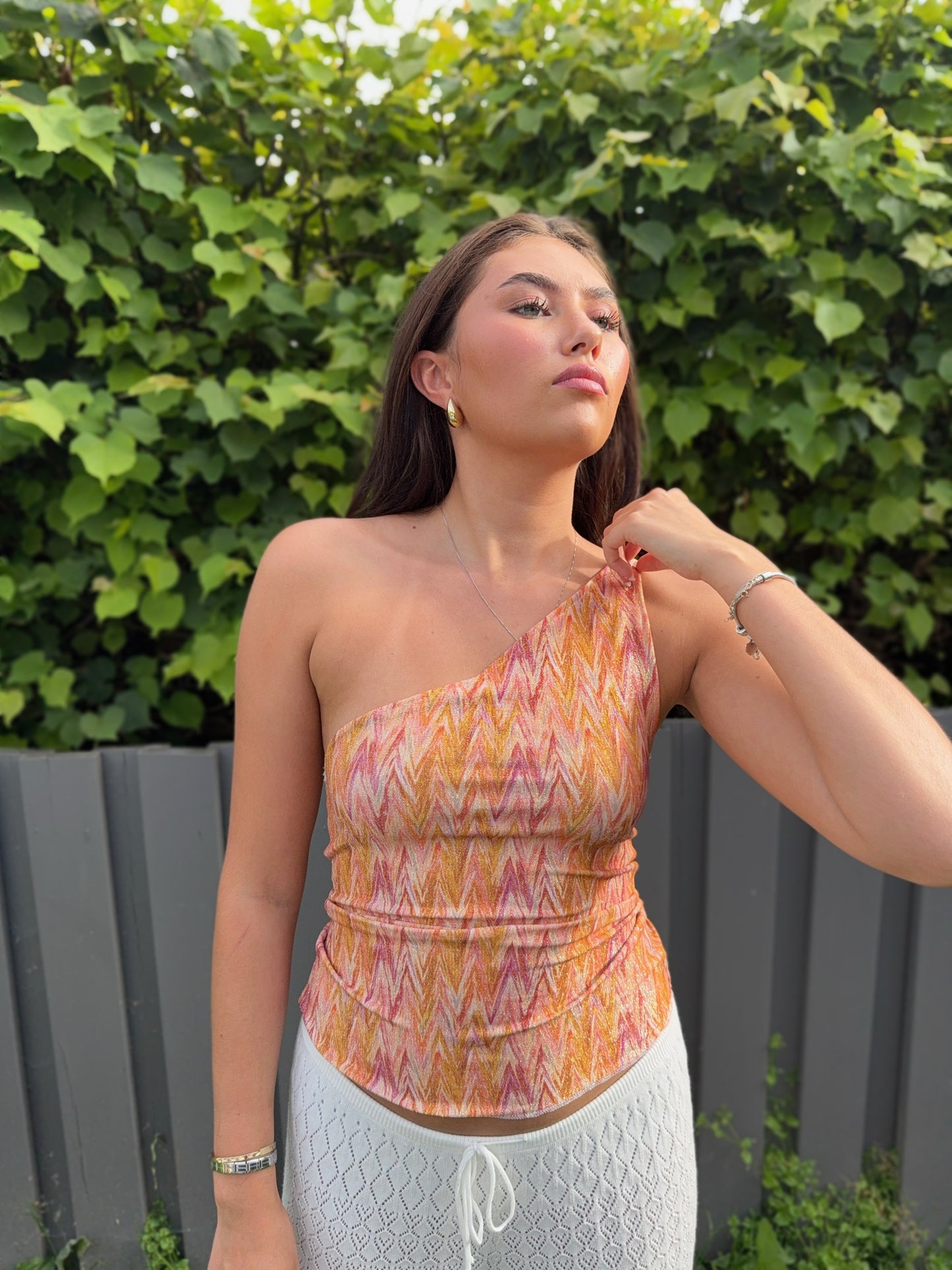 Ina one shoulder